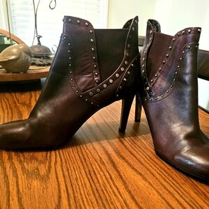 Vincent Camuto Leather Ankle Boot, Size 9.5M